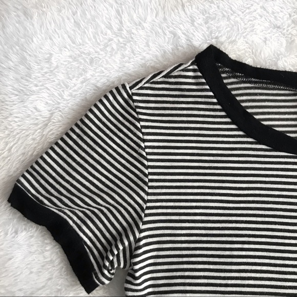 SOLD: Black Striped Cropped Tee - Picture 4 of 6